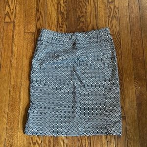 Kim Rodgers fitted. skirt.